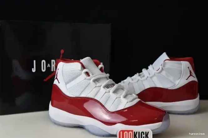 HYPE Cherry 11 CT8012-116 Air Jordan 0427